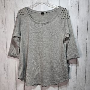 NWT La Vanya Women's Gray Rolled Sleeve Stud Embellished Knit Shirt Size 3X.